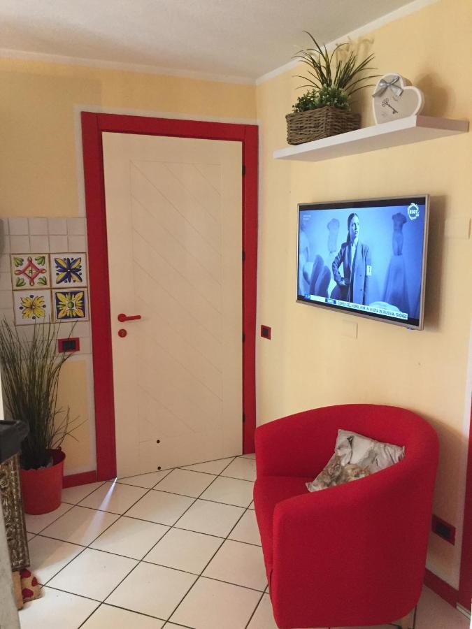 Апартаменты Petit Bijou Варенна Экстерьер фото